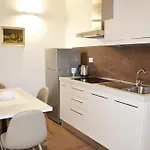 Rinascimento Casa Newman Ferienhaus Neapel